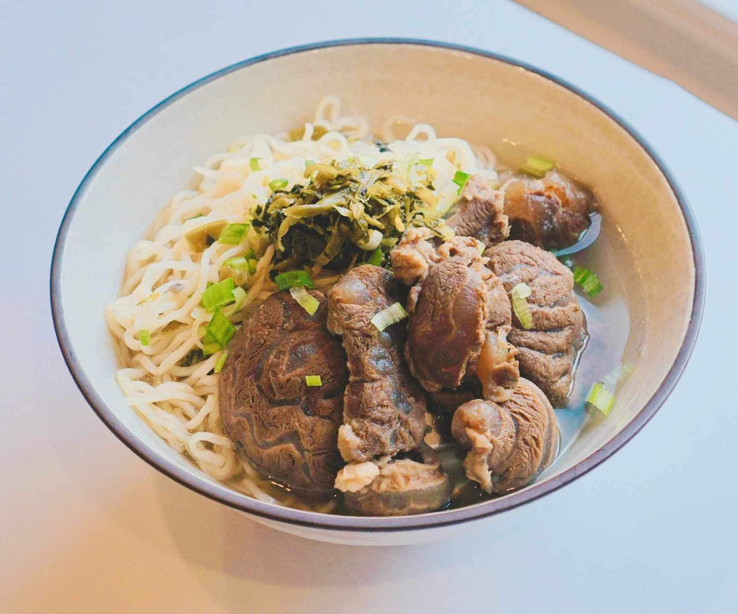 『TTOP花雕雞』老饕精燉牛肉麵(含生麵條，牛腩/牛腱170g+湯500g）610g